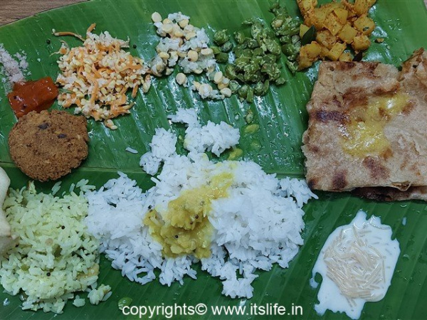 Gowri Platter