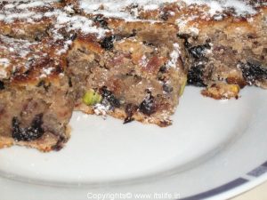 Eggless Raisin Cake